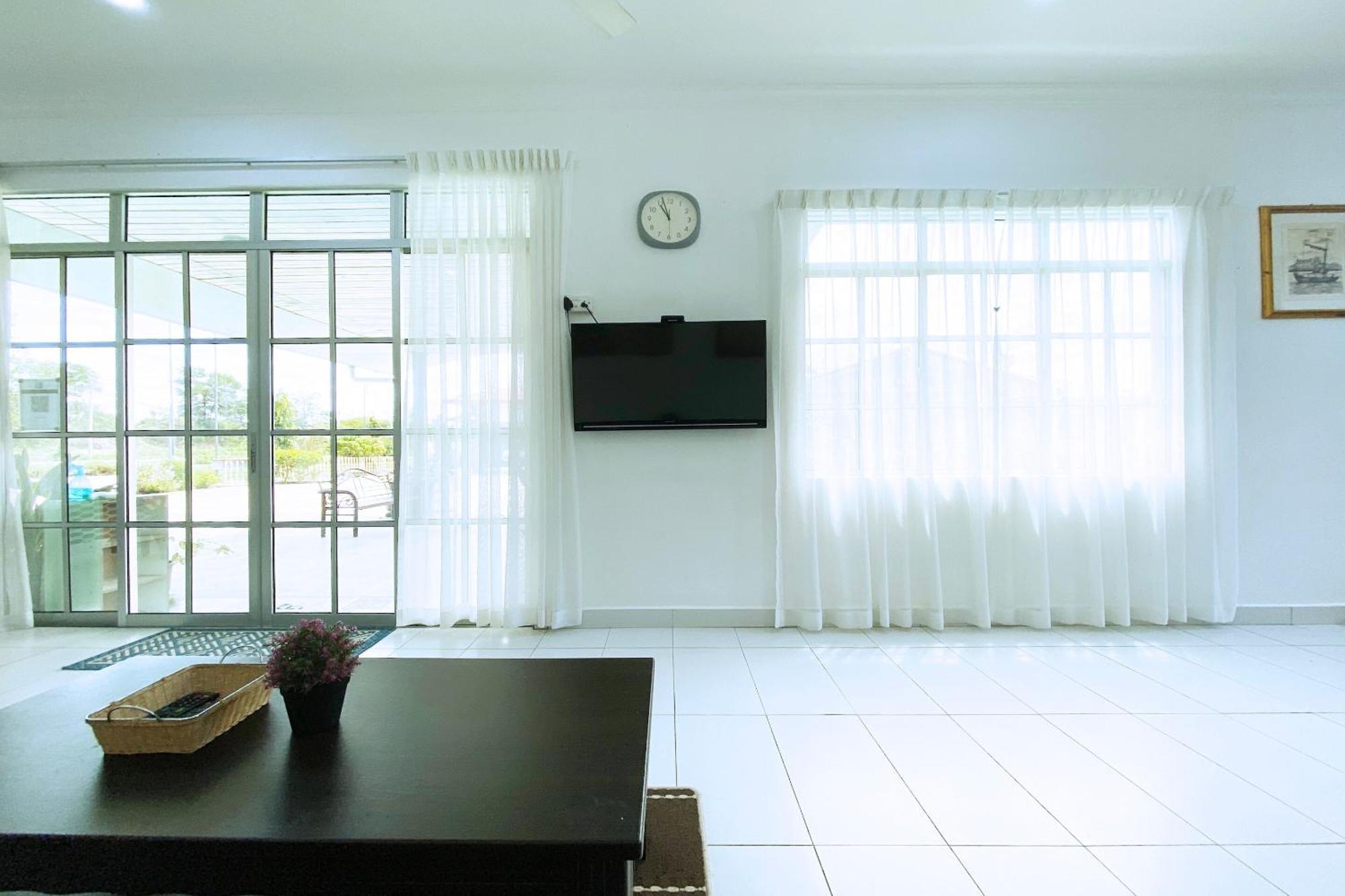 Oyo Home 90230 Dh Residence Kota Belud Exterior foto